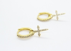 Aretes de cruz
