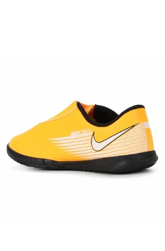 CHUTEIRA FUTSAL NIKE INFANTIL VAPOR 13 CLUB na internet