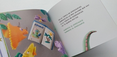 El dinosaurio Romario - Librería online El gato Neftalí