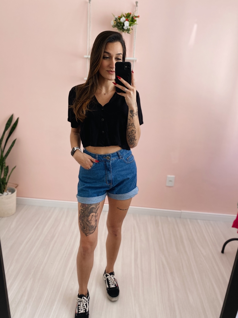 shorts mom lady rock