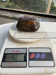 FLINTSTONE-PEDRA FLINT, SILEX NEGRO MARROM MINERAL CRISTAL BRUTO (421G) - Águas de São Pedro