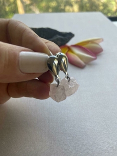 Brincos com Cristais de Quartzos Rosas Brutos - comprar online