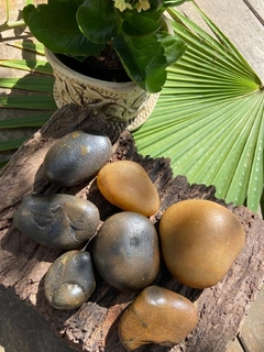 KIT para HOTSTONES SPA & WELLNESS, Silex Marron Negro Flintstones 1,098kgs - comprar online