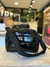 BANDOLERA PUFFER NEGRA BRILLOSA - comprar online