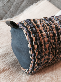 Cartuchera Catu - cilíndrica chica (azules y naranjas ) - comprar online