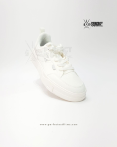 LI-NING WHITE on internet