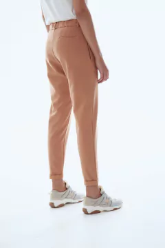 PANTALON CAPRI ESENCIAL - Pokita Kosa