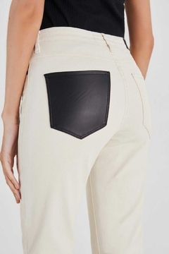 PANTALON KATY SL ECRU LEATHER en internet