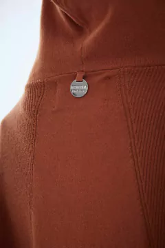 SWEATER HOOD - Pokita Kosa