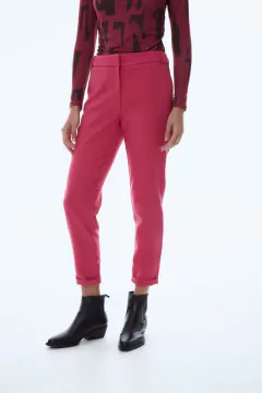 PANTALON CAPRI ESENCIAL