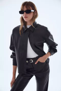 CHAQUETA VEGAN LEATHER
