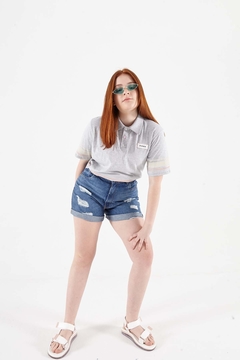 SHORT MOM