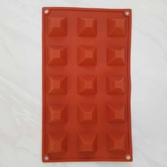 Molde Silicona Mini Pirámide X15