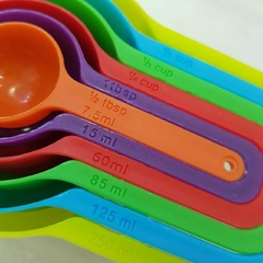 Tazas y Cucharas Medidoras Colores - comprar online