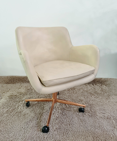 Sillón Egg 8 - Eva Neuman - CCD - Chez Carolaine Decor 