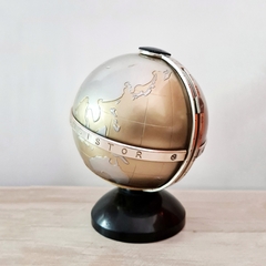 Globo terráqueo con radio