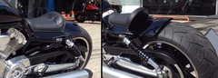 Kit Customização Harley Davidson Vrod Nigth Rod Paralamas curto banco solo estofado suporte de placa lateral e suporte de piscas - metalcustomgarage