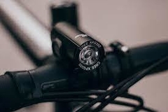 Linterna usb van 003 350 lumens - comprar online