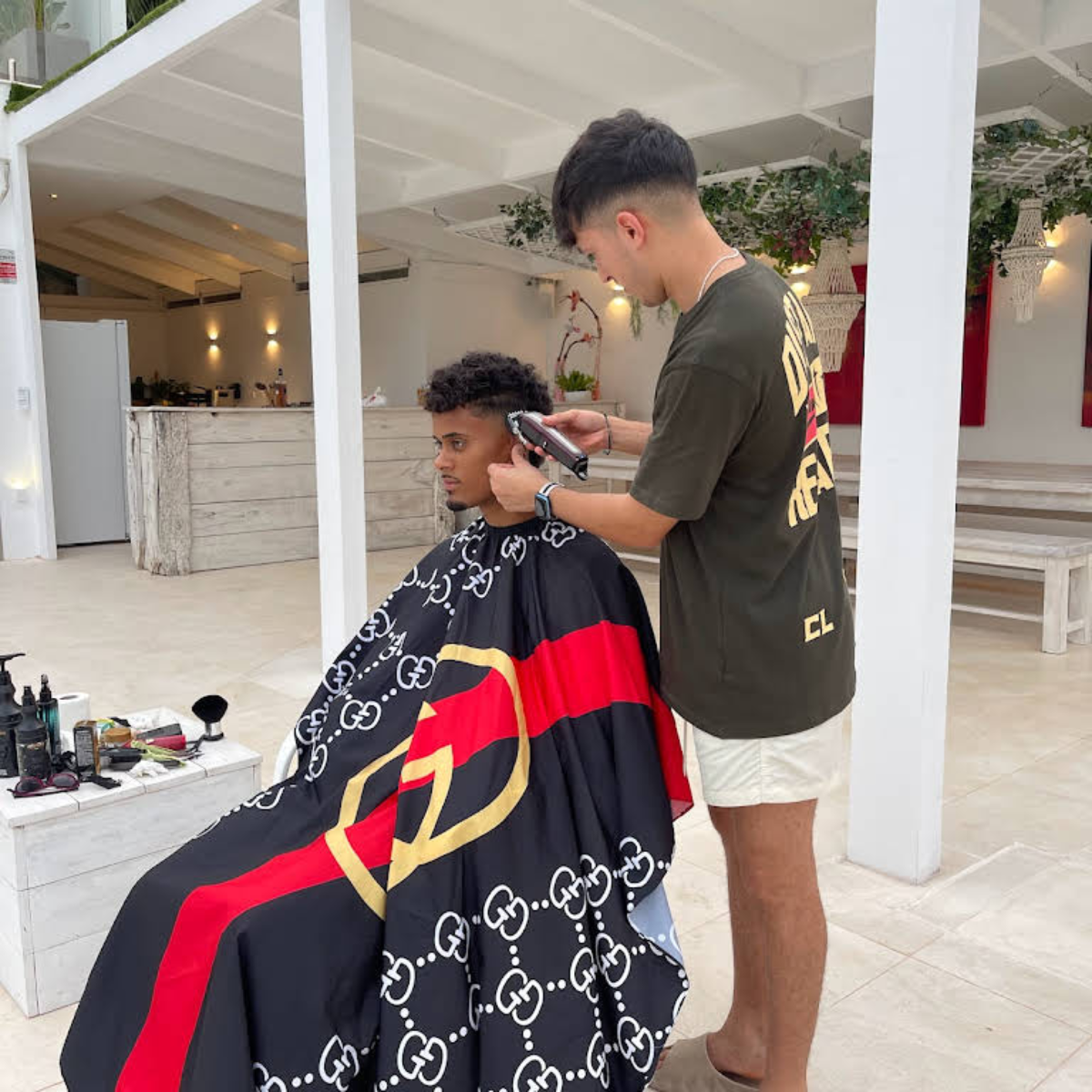 Capa de barbero Style Louis Vuitton