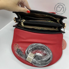 BOLSA VERMELHA MÉDIA DETALHES DOURADOS (H738) - Carolina Areco Store