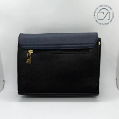 BOLSA PRETA COM AZUL TIRACOLO COM TRAVA (H738) - comprar online