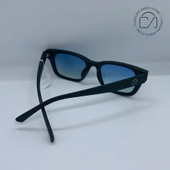 ÓCULOS DE SOL AZUL DEGRADE QUADRADO (HP212885) na internet