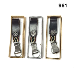 961