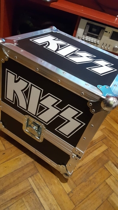 Anvil Kiss