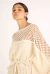 Kaftan Scarlet Off White na internet