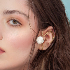 Earcuff / Brinco de encaixe Lagriminha - comprar online