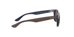 Rayban 0RJ9052S 706873 JUNIOR NEW WAYFARER TRANSPARENT BLUE - NEA.VISIÓN