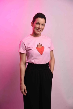 Imagem do Camiseta Coração em Chamas