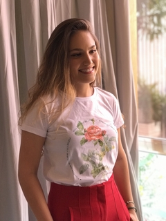 Camiseta Flor de Jardim - Coleção Onde Vive o Amor - Ládocoração