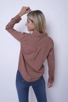 Camisa de fibrana clásica, manga regulable. - comprar online