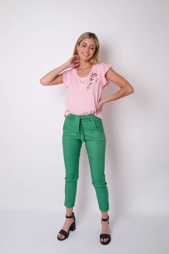 Pantalón chupín de bengalina con lazo. - comprar online