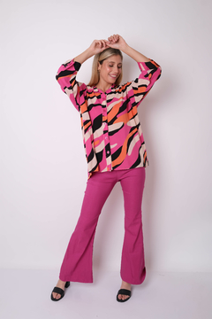 Imagen de Camisola oversize, de fibrana estampada.