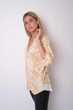 Camisola de lino con spandex, cuello mao, estampada. - comprar online