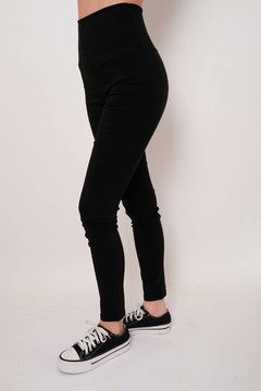 Pantalón extra-alto de bengalina, chupin, con cierre en cintura. - Proverbio