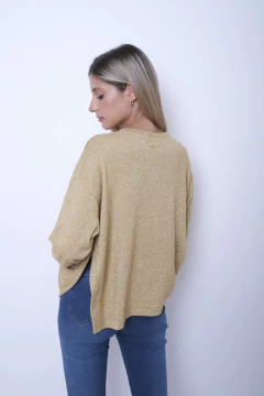 Sweater lurex, oversize, con tajo a los costados. - Proverbio