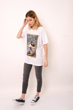 Remera oversize sublimada. estampas variadas. - Proverbio