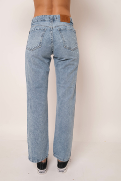 Jean Wide leg, rígido, con bolsillos en el frente. Celeste y gris en internet
