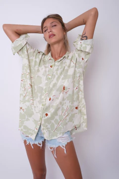 Camisa de lino oversize, estampa de flores. - Proverbio