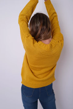 Sweater tejido, con ochos en el frente. - Proverbio