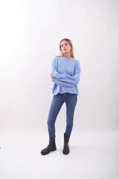 Sweater oversize , con líneas caladas en internet