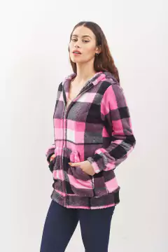 Imagen de Campera de corderito bifaz estampada, con bolsillo y capucha.