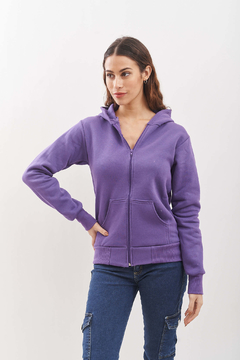 Campera de friza, con bolsillos y capucha. Calidad Premium. - Proverbio