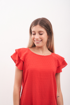 Blusa de plumeti ,con doble volado en mangas y tira para atar en espalda . - comprar online