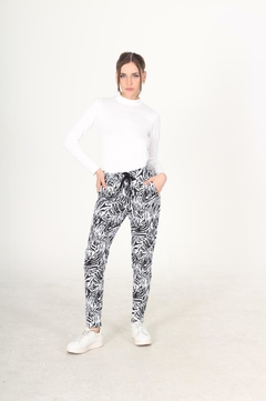 Pantalón acebrado, de bengalina elastizada. en internet