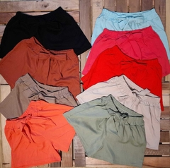 Short de lino con lazo.