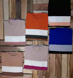 Sweater de bremer, con guardas tricolor en internet